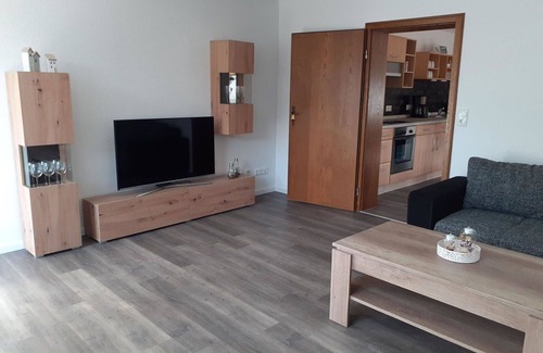 Luegde Apartment | Cosy apartment for 4 guests with WIFI, TV, balcony, pets allowed and panoramic view