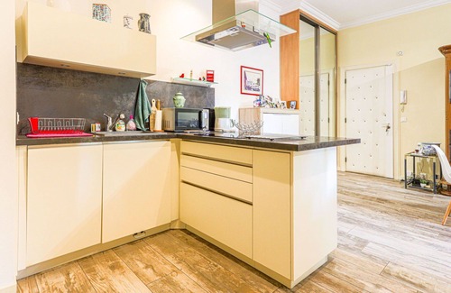 La Madeleine Apartment | Cosy apartment for 4 guests with WIFI, pool, TV, terrace and parking