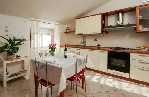 Follonica Apartment | Cosy apartment for 4 guests with WIFI, A/C, TV, pets allowed and parking