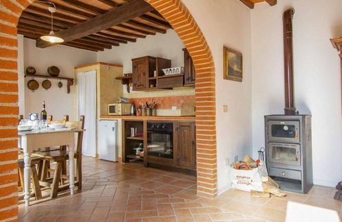 Fucecchio Apartment | Cosy apartment for 4 people with pool, A/C, WIFI, patio, pets allowed and parking