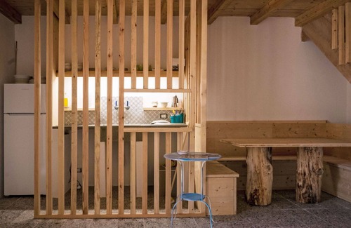 Strongoli Apartment | Cosy apartment for 4 people with WIFI, balcony, pets allowed, panoramic view and parking