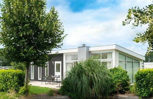 Dordtse Biesbosch Apartment | Cosy apartment for 4 people with WIFI, TV, terrace and parking