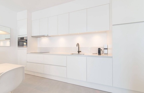 Ostend Apartment | Cosy apartment for 4 people with WIFI, TV and balcony