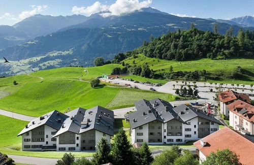 Falera Apartment | Cosy apartment for 4 people with WIFI, pool, TV, balcony, panoramic view and parking