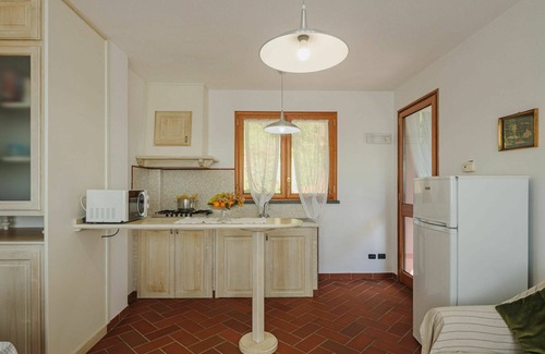Massa Apartment | Cosy apartment for 4 people with WIFI, TV and parking