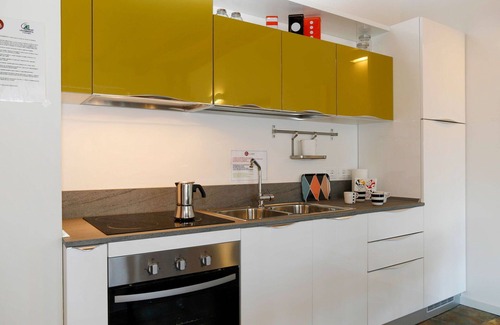 Raveo Apartment | Cosy apartment for 4 people with WIFI, TV, balcony, pets allowed and parking