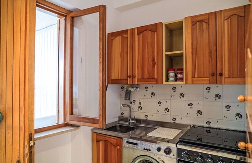 Marina di Vasto Apartment | Cosy apartment for 4 people with TV, terrace and pets allowed