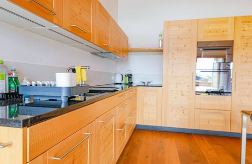 Lenk Apartment | Cosy apartment for 4 people with WIFI and balcony