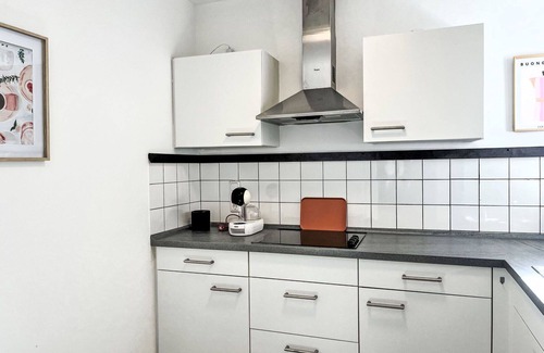 Siegburg Apartment | Cosy apartment for 5 guests with WIFI, TV, balcony and parking