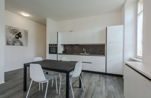 Rovereto Apartment | Cosy apartment for 5 people with WIFI, TV, balcony and parking