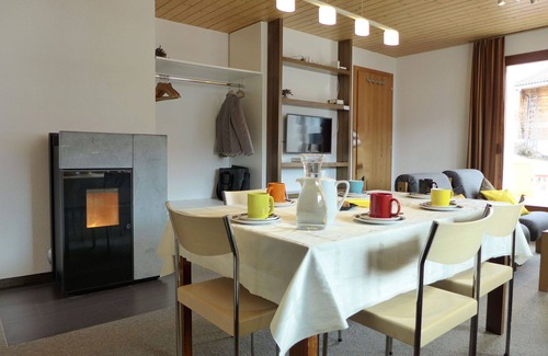 Buerchen Apartment | Cosy apartment for 6 guests with WIFI, TV, patio, panoramic view and parking