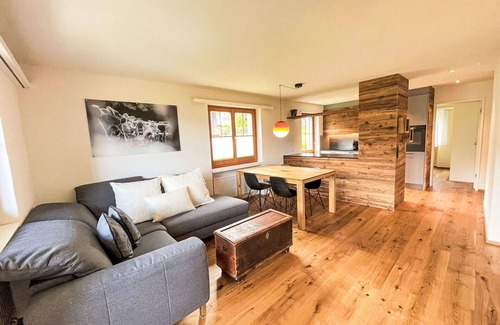Falera Apartment | Cosy apartment for 6 guests with pool, WIFI, TV, balcony, panoramic view and parking