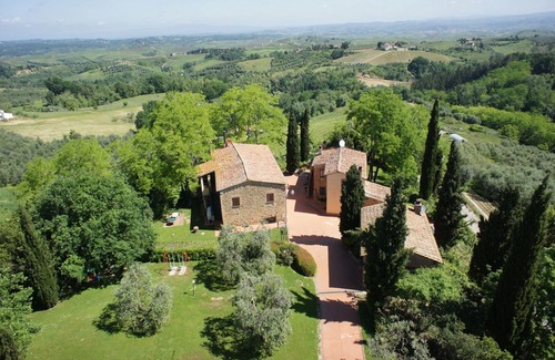 Montaione Apartment | Cosy apartment for 6 guests with WIFI, pool, A/C, TV and pets allowed, close to San Gimignano