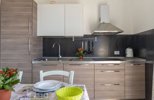 Pompeiana Apartment | Cosy apartment for 6 guests with A/C, WIFI, balcony, pets allowed and parking