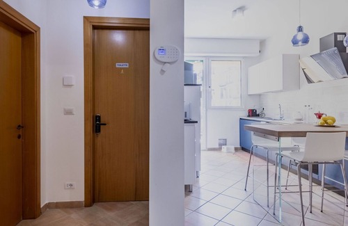 Isolotto Apartment | Cosy apartment for 7 guests with WIFI, A/C, TV, balcony and panoramic view