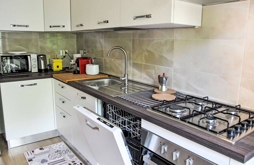 Formia Apartment | Cosy apartment for 8 guests with A/C, WIFI, TV, balcony and pets allowed