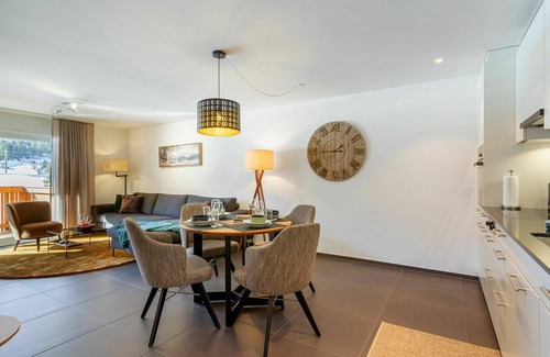 Blausee Apartment | Cosy apartment for 4 people with WIFI, TV, balcony, panoramic view and parking