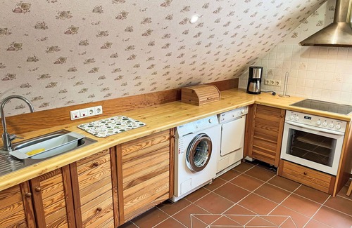 Wanna Apartment | Cosy apartment for 3 guests with WIFI, hot tub, TV, balcony and panoramic view