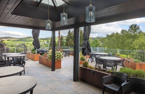 Winterberg Apartment | Cosy apartment for 37 guests with WIFI, pool, hot tub and terrace