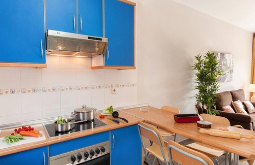 Costa Meloneras Apartment | Cosy apartment for 4 people with A/C, pool, WIFI, TV, terrace and parking