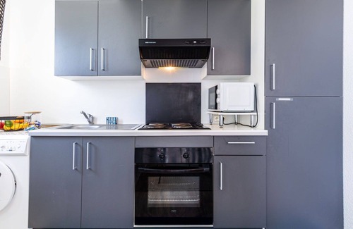 Les Mathes Apartment | Cosy apartment for 5 people with WIFI, TV and parking