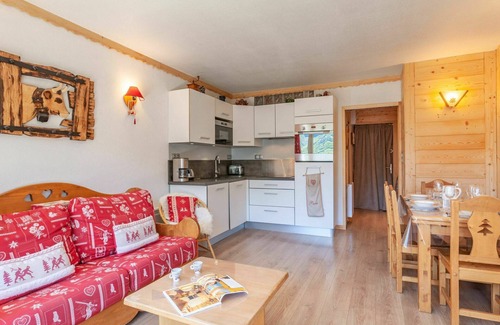 Tignes Apartment | Cosy apartment for 6 guests with WIFI, TV and balcony