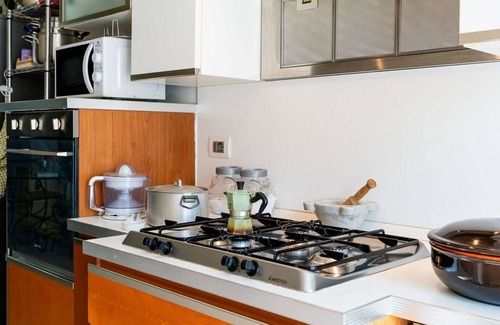 Camporosso Apartment | Cosy apartment for 4 guests with WIFI, TV, balcony and pets allowed