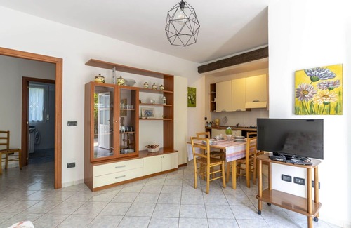 Gazzelli Apartment | Cosy apartment for 4 people with pool, WIFI, balcony, pets allowed, panoramic view and parking