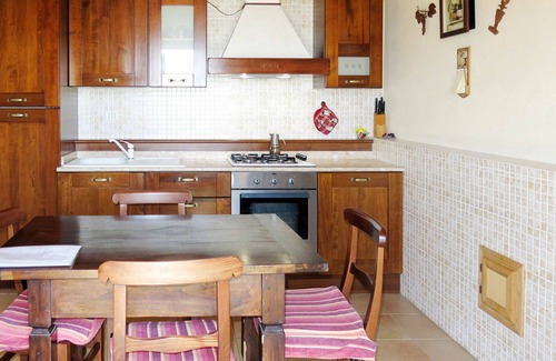 Cossombrato Apartment | Cosy apartment for 7 people with A/C, pool, WIFI, TV, patio, pets allowed and parking