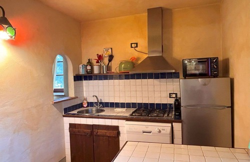 Monteleone d'Orvieto Apartment | Cosy apartment for 6 people with WIFI, pool, TV, terrace and parking
