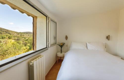 Gabian Apartment | Cosy Apartment in Ancient Gabian with River and Vineyard Views