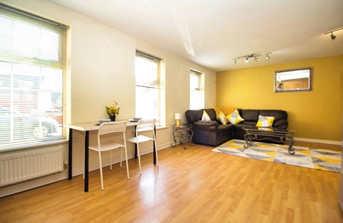 Doncaster Apartment | Cosy Apartment in Doncaster