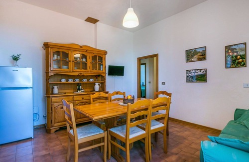 San Vivaldo Villa | Cosy apartment in villa with pool, WIFI, TV, terrace, pets allowed, panoramic view and parking