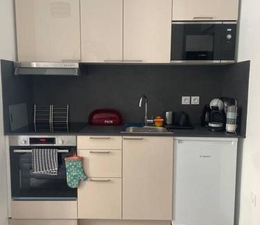 Les Puces de Saint-Ouen Apartment | Cosy Apartment In paris