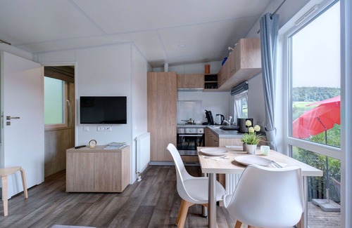 Beilngries House | Cosy apartment in villa for 4 guests with WIFI, TV, pets allowed and parking