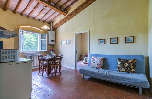 Poggiarello Villa | Cosy apartment in villa for 6 people with pool, TV, patio and parking