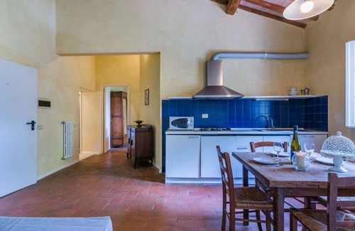 Poggiarello Villa | Cosy apartment in villa for 6 people with pool, TV, patio and parking
