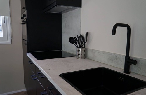 Vleteren House | Cosy apartment in villa for 4 guests with WIFI, TV and terrace