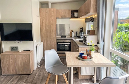 Beilngries House | Cosy apartment in villa for 4 people with WIFI, TV, pets allowed and parking
