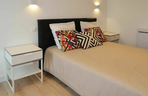 Plozevet Villa | Cosy apartment in villa for 4 guests with WIFI and parking