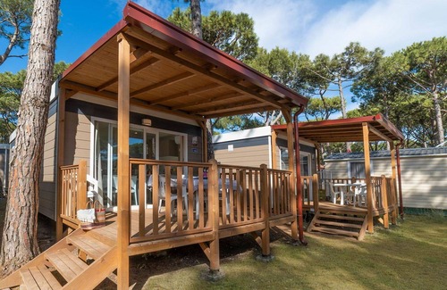 Cavallino-Treporti House | Cosy apartment in villa for 6 guests with pool, WIFI, A/C, TV, terrace and parking