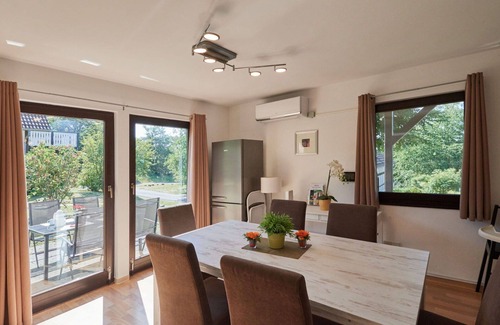 Frankenau House | Cosy apartment in villa for 4 people with A/C, WIFI, TV, terrace and pets allowed