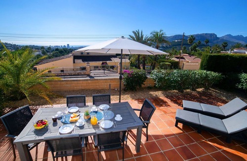 Empedrola House | Cosy apartment in villa for 5 guests with A/C, WIFI, pool, TV, terrace and parking