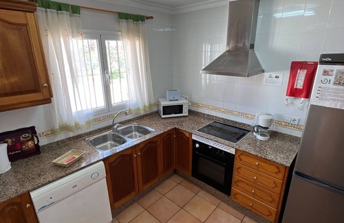 Costa Nova House | Cosy apartment in villa for 4 guests with WIFI, private pool, A/C, TV, terrace and pets allowed