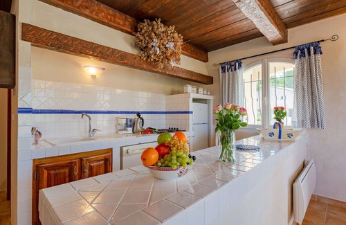 Bauduen Villa | Cosy apartment in villa with WIFI, TV, terrace, pets allowed, panoramic view and parking