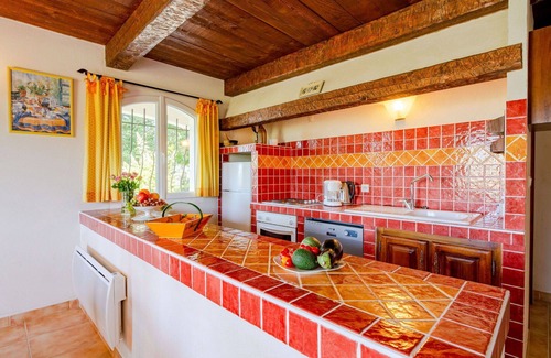 Bauduen Villa | Cosy apartment in villa with WIFI, TV, terrace, pets allowed, panoramic view and parking