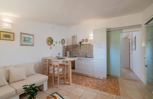 Eden Beach Villa | Cosy apartment in villa for 3 people with pool, WIFI, A/C, TV, patio and parking