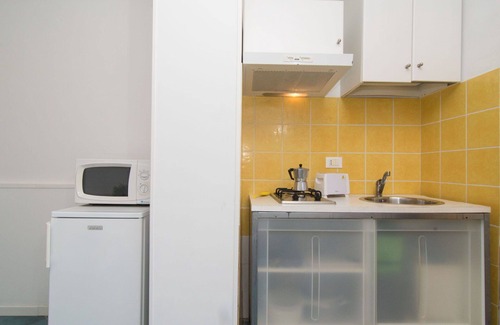 Casamicciola Terme Villa | Cosy apartment in villa for 2 guests with WIFI, TV, patio and parking