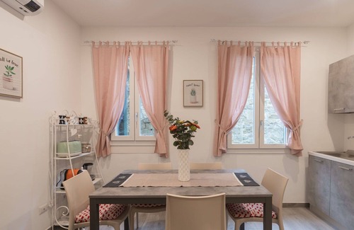 Diano Castello Apartment | Cosy apartment for 5 guests with A/C, WIFI, pets allowed and panoramic view