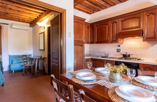 La Pesta House | Cosy apartment in villa for 2 guests with A/C, WIFI, TV, terrace, pets allowed and parking